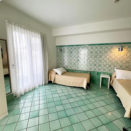 Ganimede Hotel 4*
