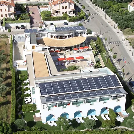 Ganimede Hotel 4*